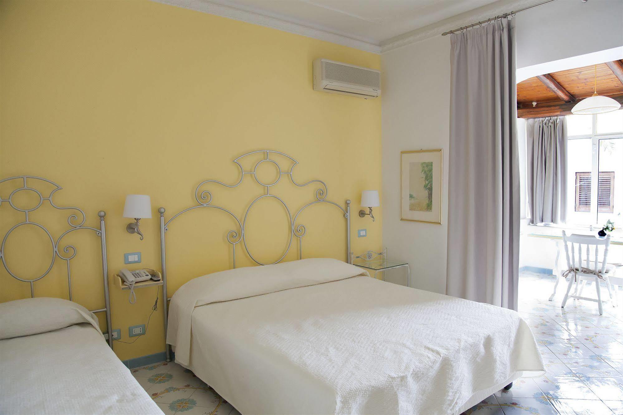 Hotel Residence Mendolita Lipari  Zewnętrze zdjęcie